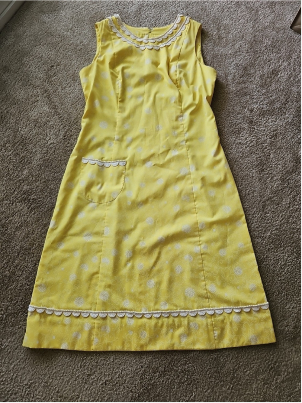 1960s Lily Pulitzer Pineapple Yellow Scallop Shift Dress